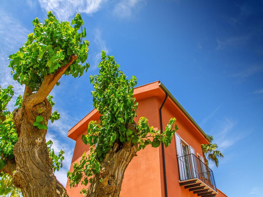 Gelso Bianco Apartments Campofelice di Roccella Kültér fotó