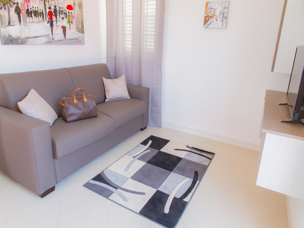 Gelso Bianco Apartments Campofelice di Roccella Kültér fotó