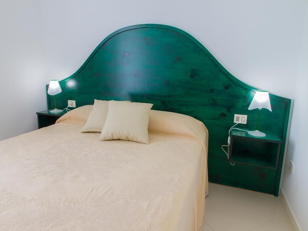 Gelso Bianco Apartments Campofelice di Roccella Kültér fotó